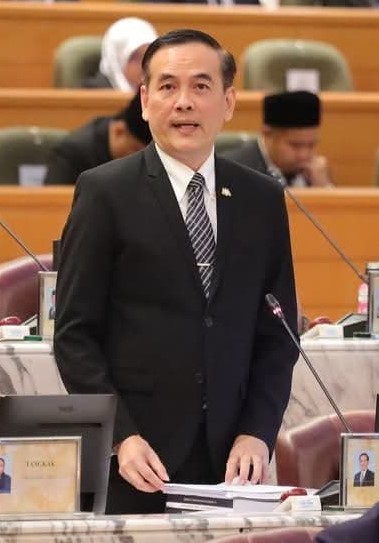 【州议会】周忠信盼州政府 尽早统一停车手机应用程式