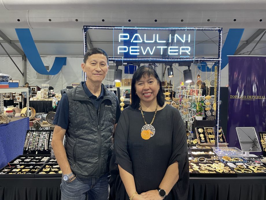 (已签发)柔:**封面**柔佛手工艺品嘉年华连展11日 200手作人冲刺千万销售目标