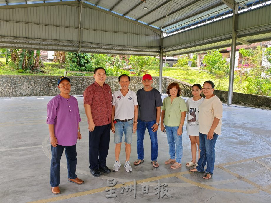(已签发)柔:**封面**民生特工队:设施年久失修 峇伏龙山庄休闲公园藏危险