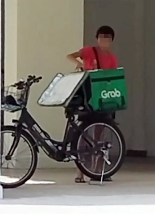 少年频偷骑脚车取走外卖 送餐员纷出招应对