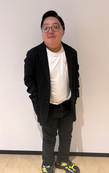 (已签发)柔:狮城二三事:男生患罕疾常癫痫 师生学急救施援手