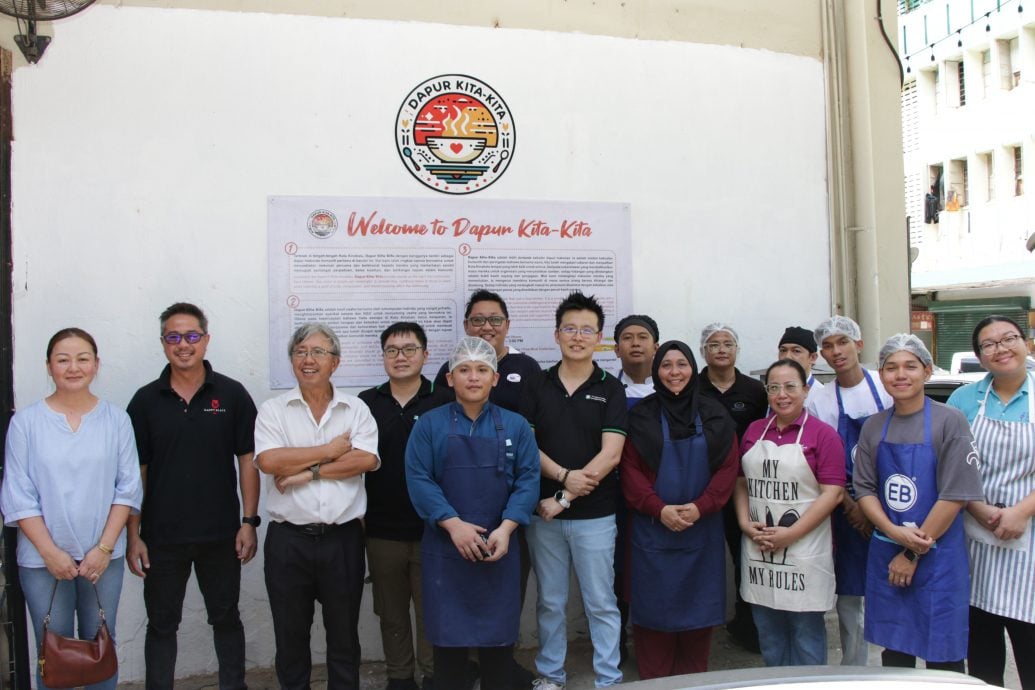 (暖势力)庇Dapur Kita-Kita为有需要者提供午餐餐盒 减轻民众负担