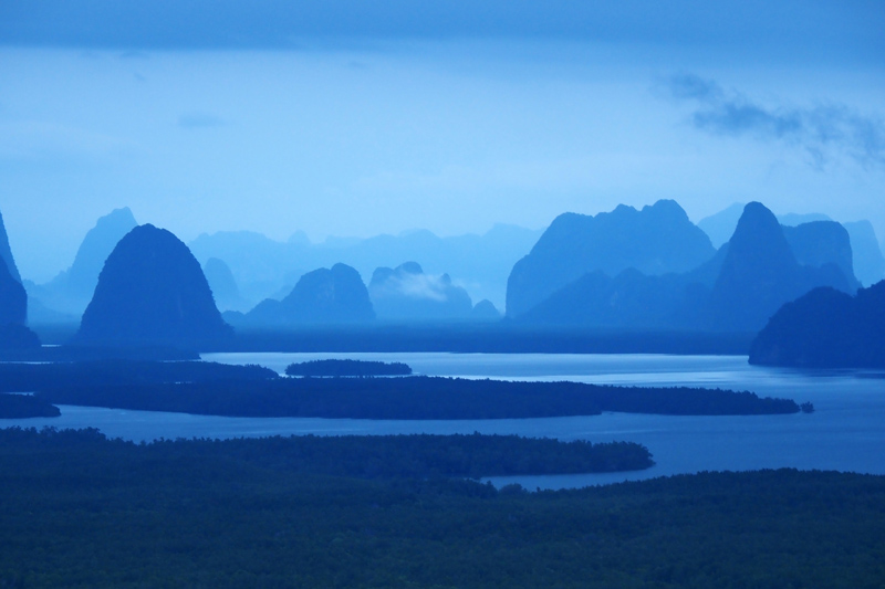 Kim Teoh/风雨飘扬──攀牙湾Phang Nga Bay