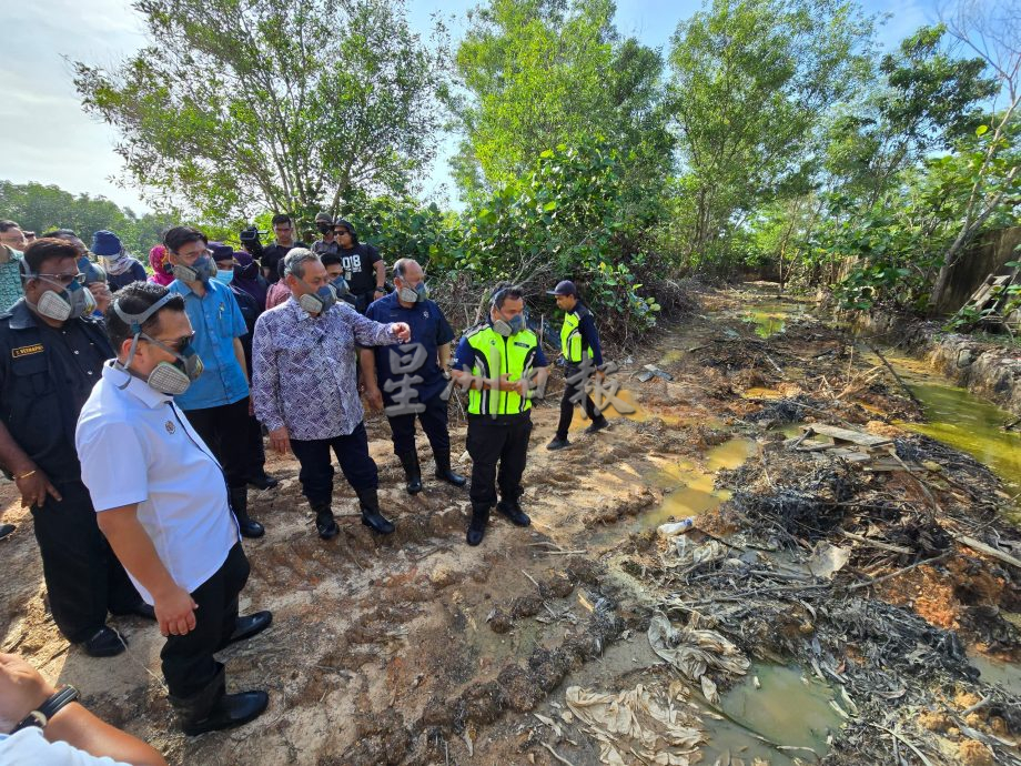 NS主文/武吉不兰律再发现两处地点约800桶化学废料;森大臣:别再等,直接采取行动!