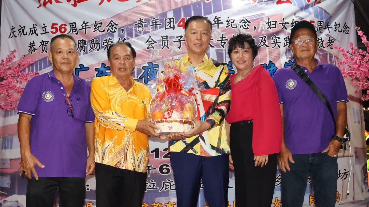 NS庇朥/陈治年:“挥舞中国旗”无损马中建交的美好,民调显巫裔对中国的好感度上升