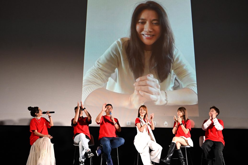 300孕妇同场看《OMG!阿妈有喜》 袁咏仪素颜上阵谈“魔童”