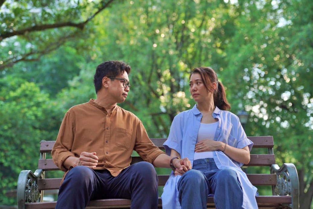 300孕妇同场看《OMG!阿妈有喜》 袁咏仪素颜上阵谈“魔童”