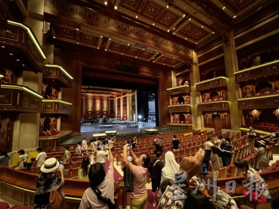 【迪拜】搭乘名胜世界邮轮,3航线探索阿拉伯湾风情