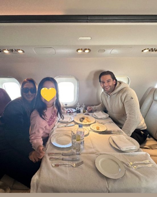 与外国型男搭私人飞机旅行 谢婷婷晒霆锋父子团聚照