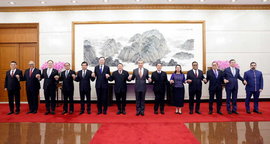 中愿同东盟加强执法合作 王毅促泰缅严打电骗 