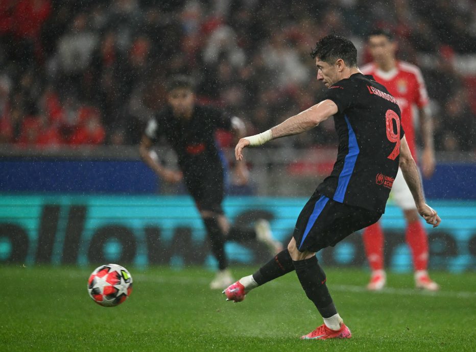 从1比3到拉菲尼亚补时绝杀5比4  巴塞创造史诗般大翻盘