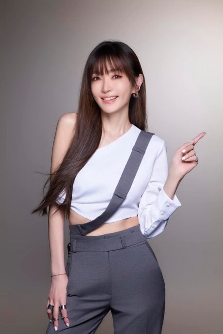 儿子生父之谜再成热话 谢金燕亲笔信吐心声