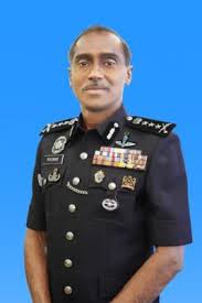 **全国综合**全国：针对哈利依斯干达调侃清真火腿三明治，柔警接3报案