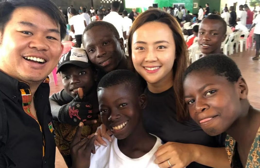 狮城夫妇陈镇升与林宝燕:战地驰援不言倦 只因对人有关爱