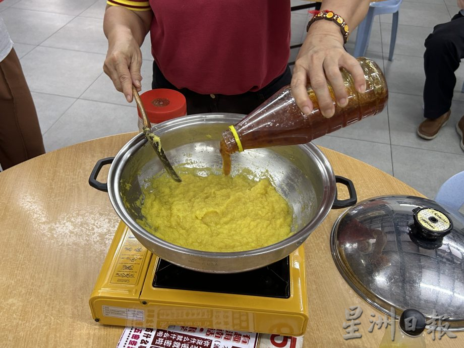刘扬莲亲授10年研究 素捞生酱料制作大公开