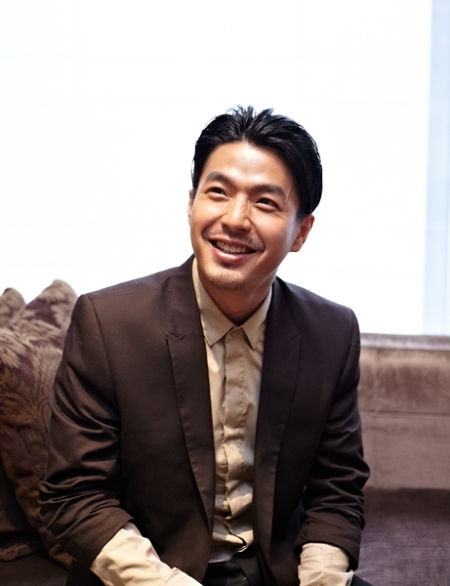 卷入精舍杀人案被传唤出庭 李威惊揭已婚神秘妻曝光