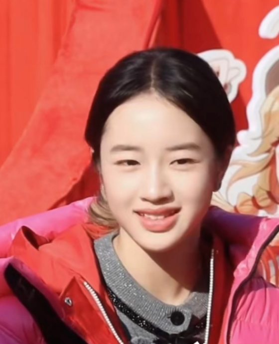 吴尊带孩子重返亲子节目 晒合照叹10年变化