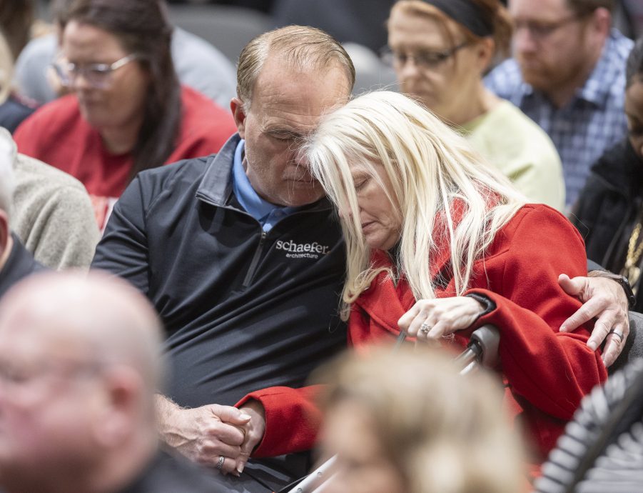 塔台才刚警告两机就相撞　无线电狂喊：撞击撞击撞击