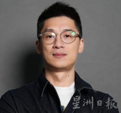 大都会封面/烟花摊商跟上电子潮流 产品附二维码供消费者观看产品效果 提升安全意识