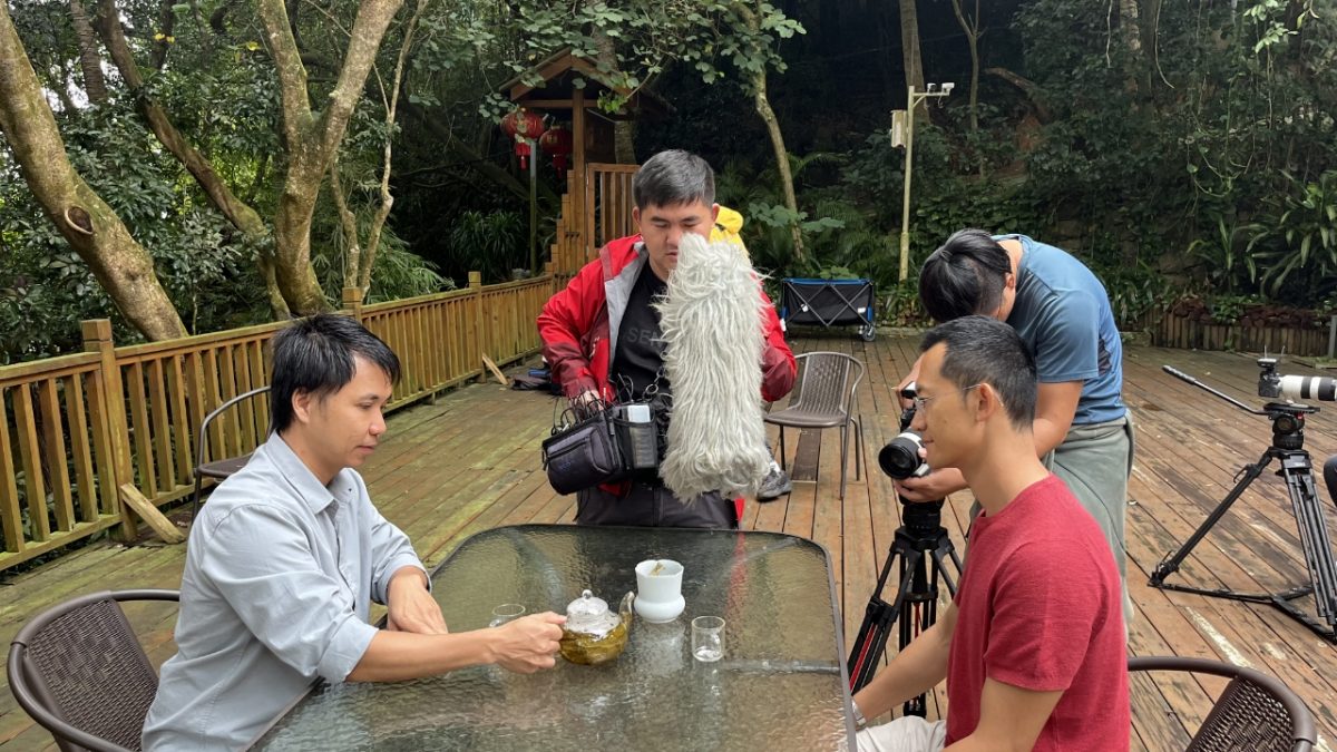 大马人在中国)从马来西亚到海南教书:培养超2000名外语类学生