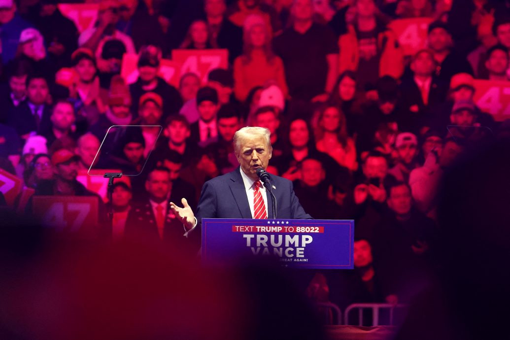 就职前夕 特朗普高喊“结束4年美国衰落” 矢言紧急行动解决危机