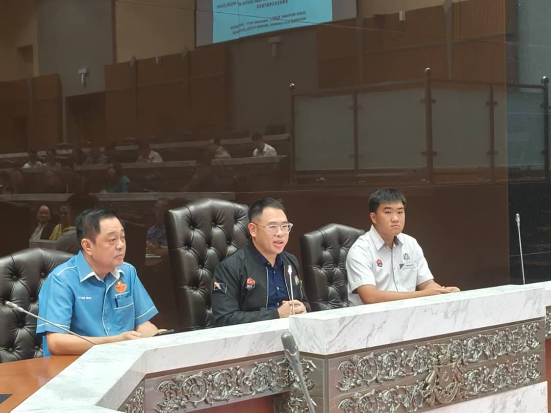 已签发 柔:林添顺:分别柔中和柔南举行 柔大臣将与华社共进新春团圆饭