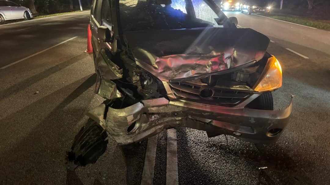 *已签发* 柔:汽车及休旅车相撞1死5伤 伤者包括1男婴