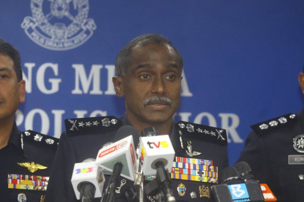 *已签发*全国：警方调阅监控器发现女子不在场 狮城女报假案罚1千