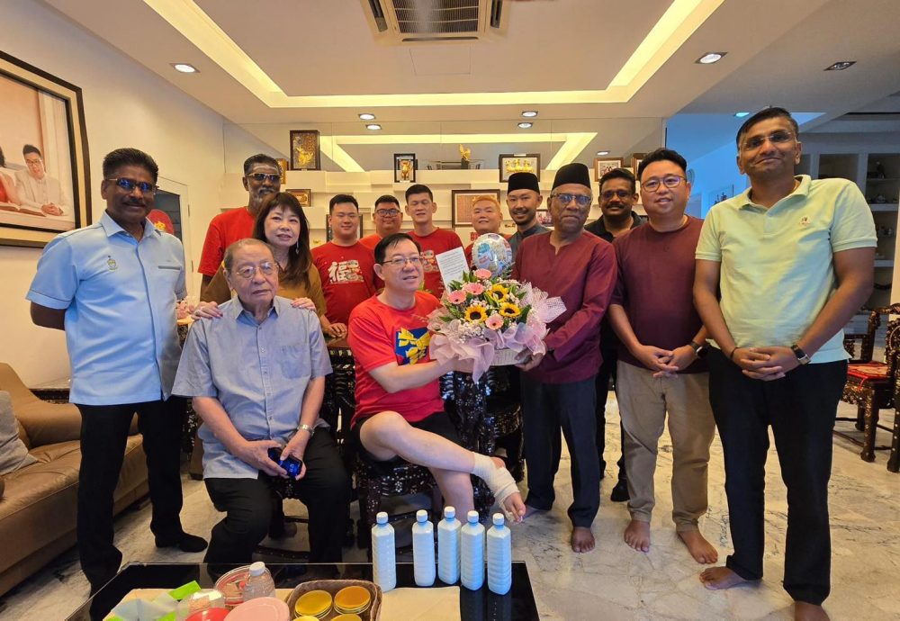 手术成功安然出院　林冠英感谢家人同僚关怀