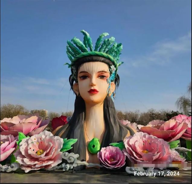 拚图两图)辽宁女神形象花灯被吐槽 文旅局:还原度更高