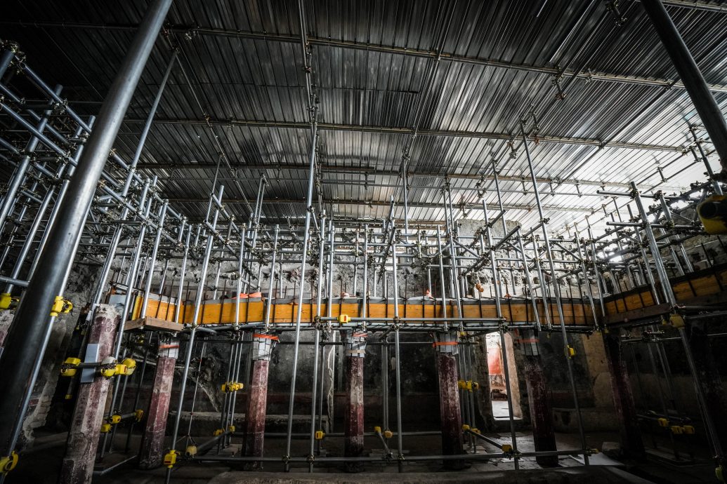 拼盘/意大利庞贝挖出豪宅浴场 证明古罗马人爱办奢华派对