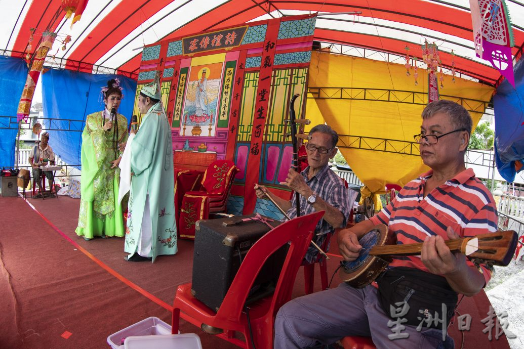 星角摄:没人看大戏了!