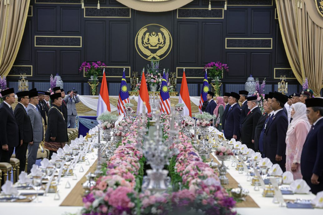 普拉博沃获国宾欢迎仪式接待