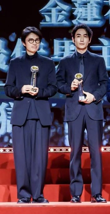 朱一龙封影帝传临时加奖给黄子华 粉丝不满轰大会不尊重