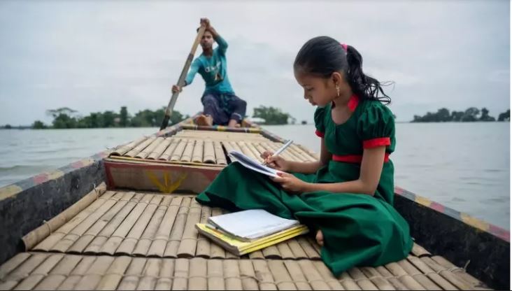 极端气候扰乱上学 联合国报告：去年逾2亿儿童受影响