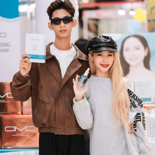 柬埔寨男童家贫街上摆摊 14岁懂16国语言爆红 长大后现况曝光