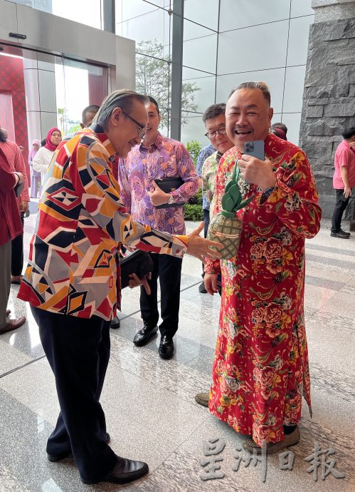 沙巴州政府新春门户开放 25000人共襄盛举