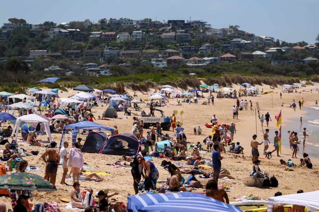 澳洲东南热浪侵袭 森林野火风险升高