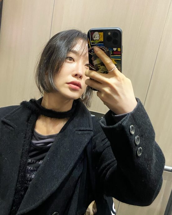 甩霸凌风波进军海外 金赫拉隔空应援宋慧乔