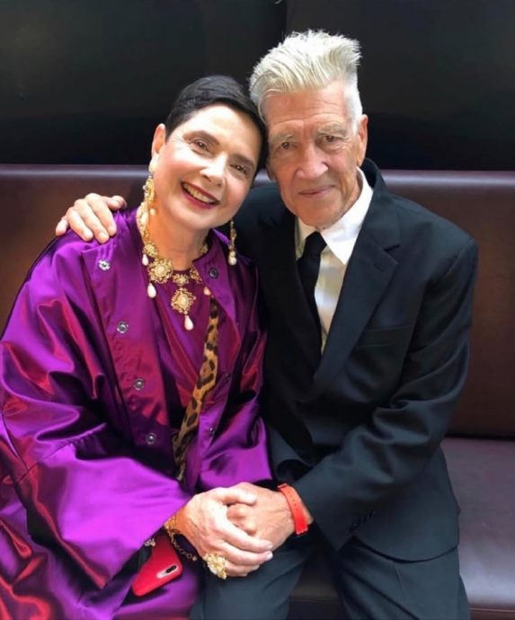 疑因山火影响养病 大卫林区病情恶化离世