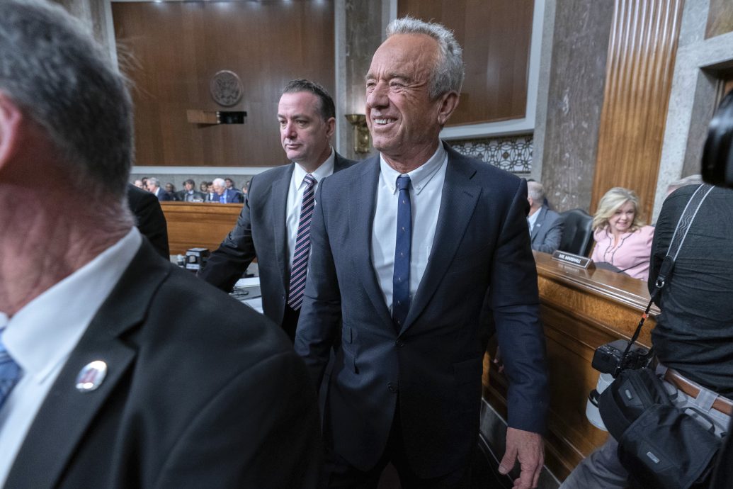 美准卫长出席确认提名听证会 强调自己非反对接种疫苗