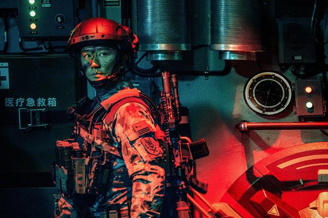 肖战贺岁片票房失守 哪吒唐探强势领跑