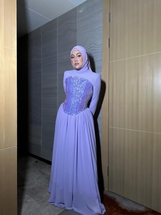 茜拉自曝未成年遭性骚扰 惊吓过度喊不出声