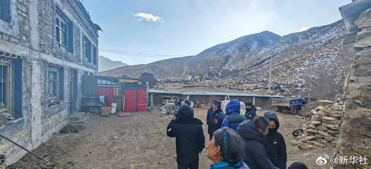 西藏定日县6.8级地震 日喀则市民:震感明显,有人穿凉拖鞋跑下楼