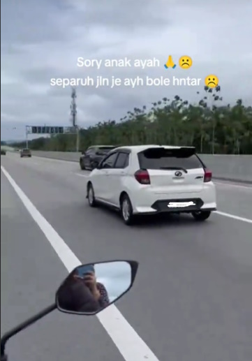 视频|爱女首次开车上大学 双亲共骑摩托冒雨相送