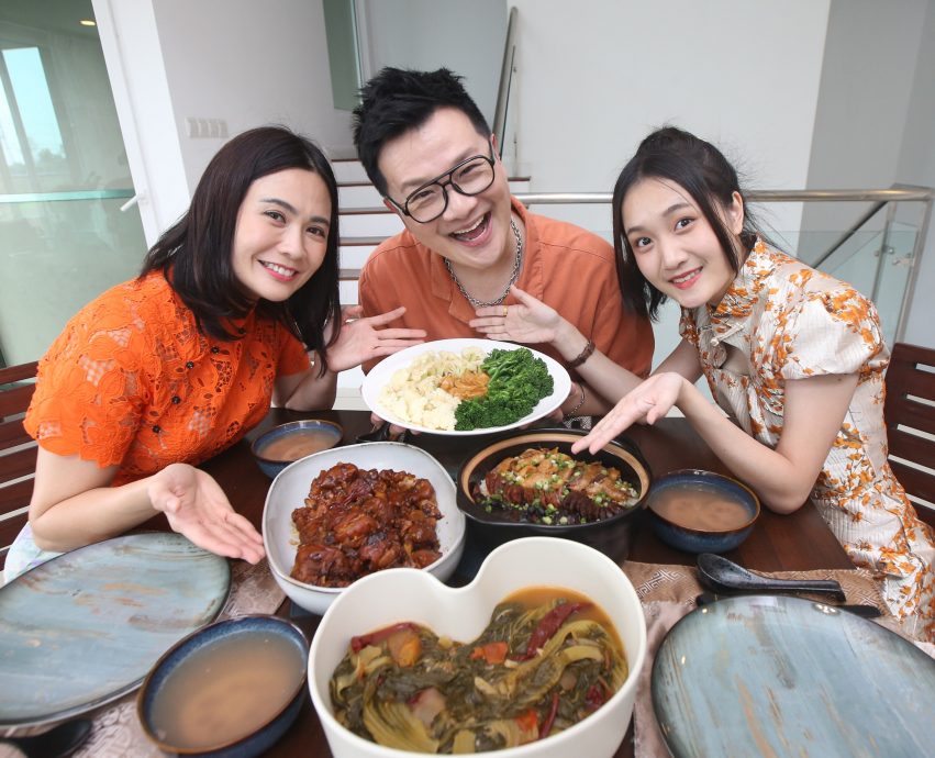 辛伟廉、王淑君和蔡咏琪：团圆饭二三事 