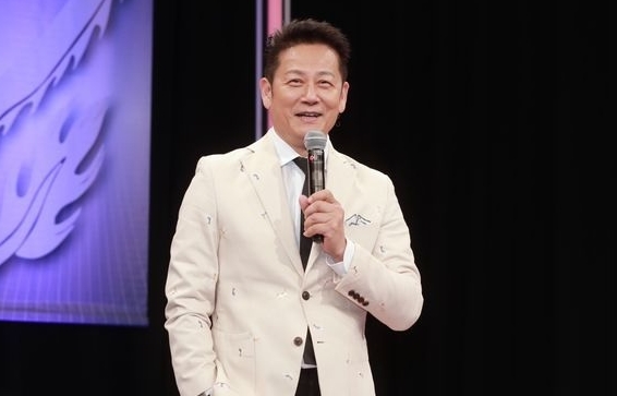 违规停车余波|徐乃麟被骂“乞丐” 年初一喊告酸民