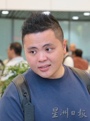 隆机场二维码移民通关系统启用,民众赞快速便捷也省时