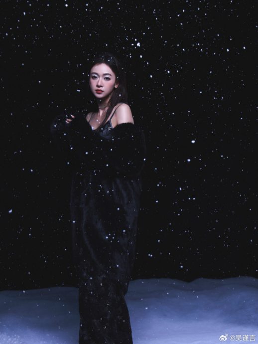 雪地摆拍四肢纤细 吴谨言遭疑已顺产