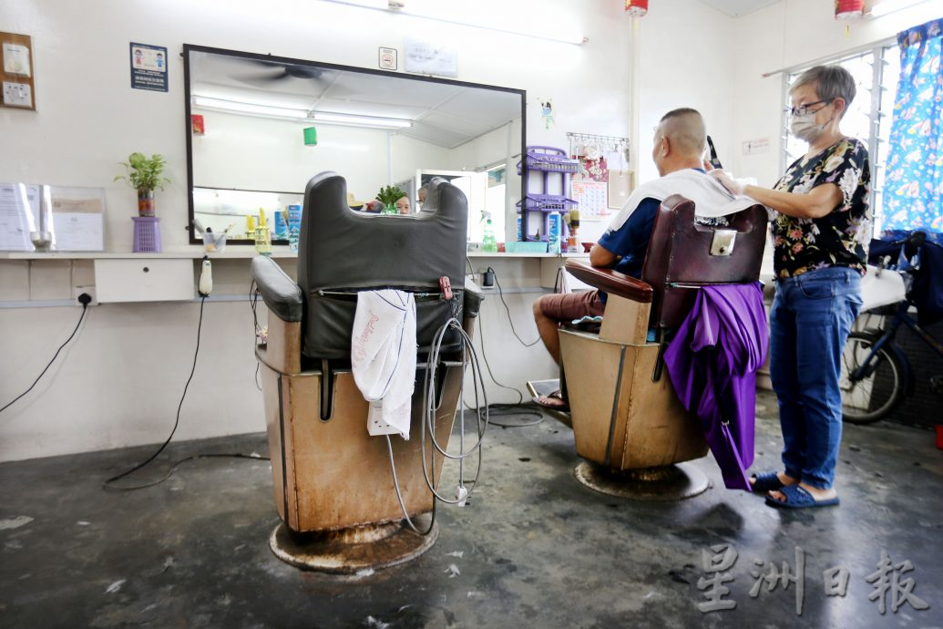 万里望巴刹传统理发店 述说岁月故事